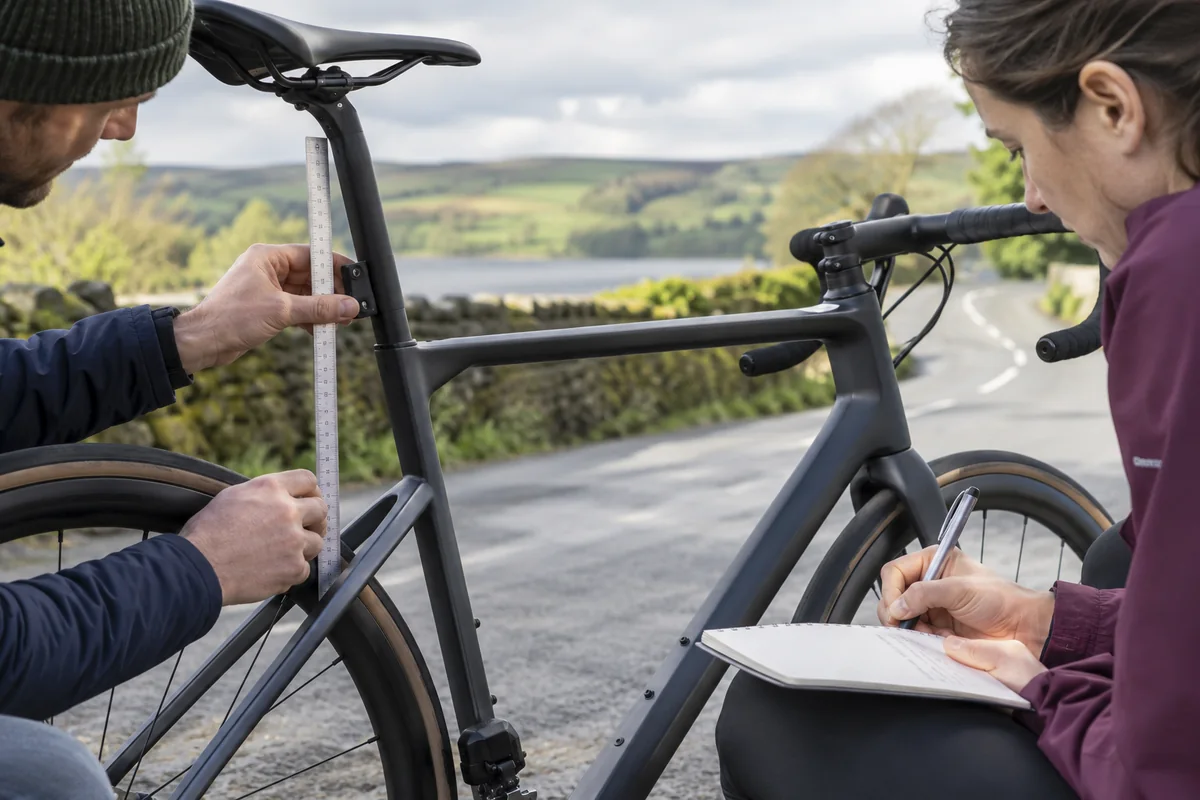 Detailed bicycle and equipment checks relevant to Aairsk SU7 geometry and sizing