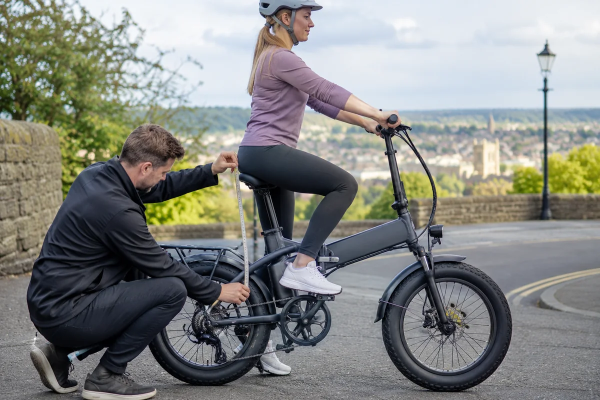 Realistic British cycling scene for ENGWE Engine X geometry and sizing